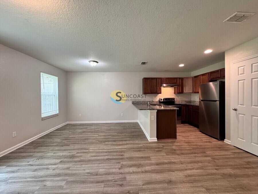 7810 Hammond Blvd - Photo 6 of 23