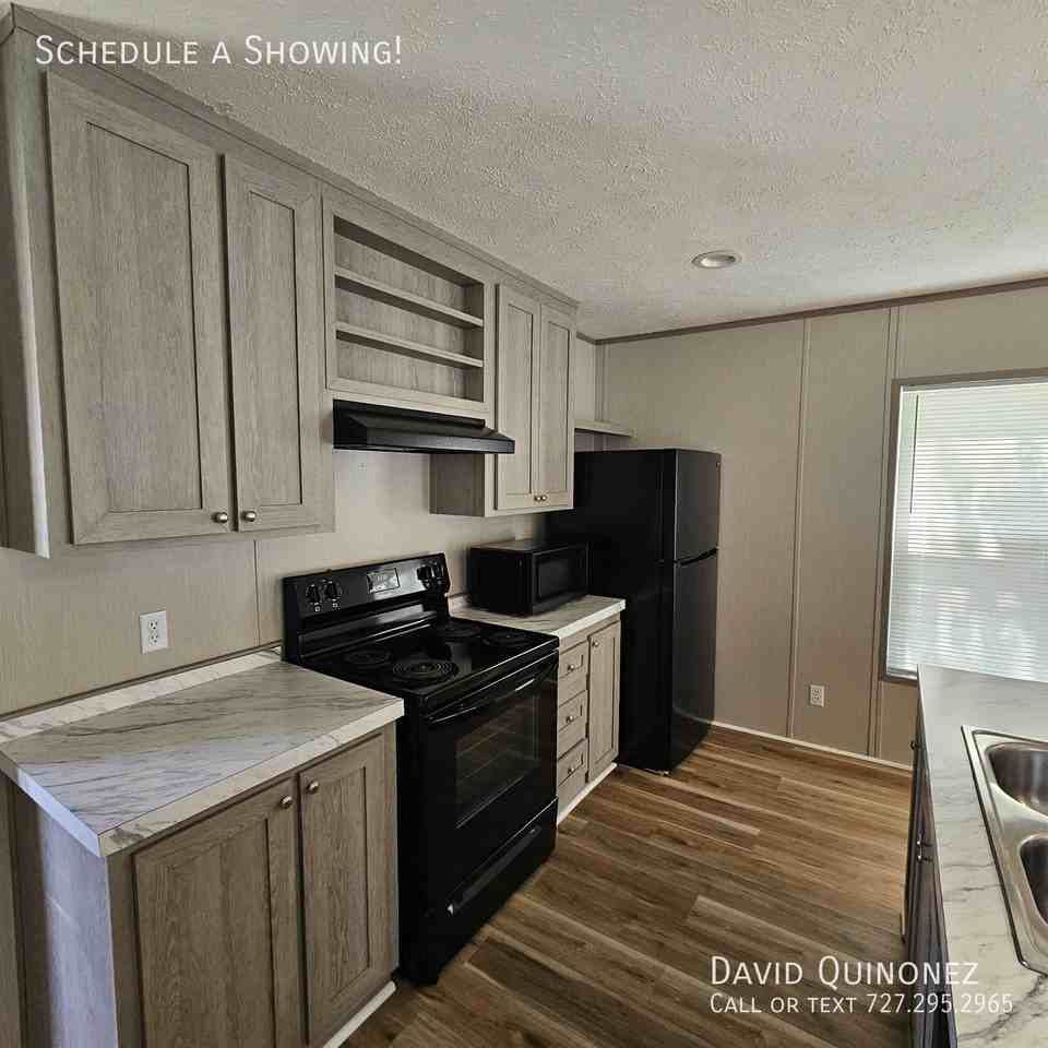 5511 Squiredale Ln - Photo 4 of 20