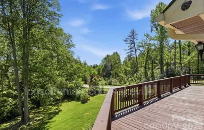 207 Wood Dale Dr - Photo 3 of 29