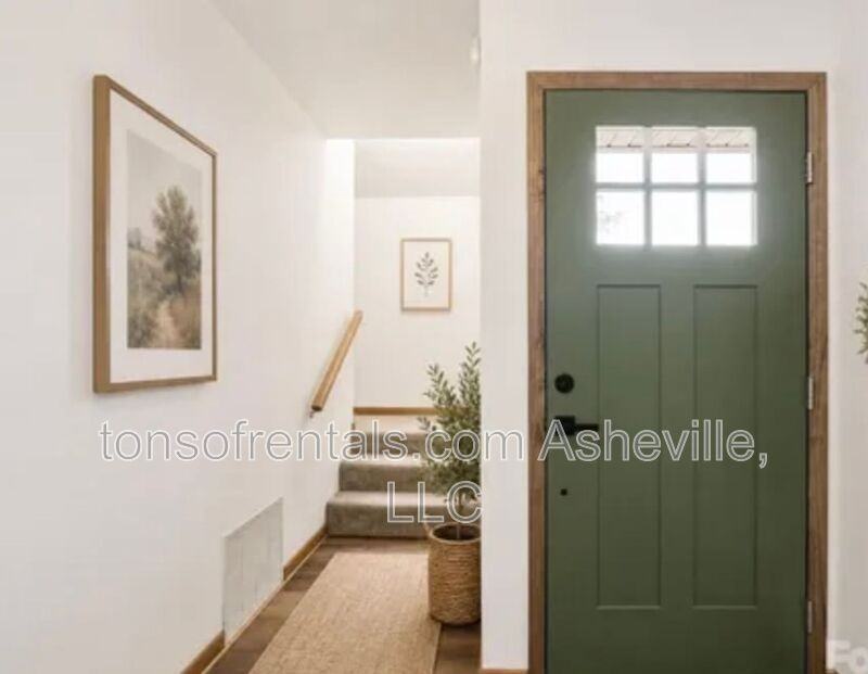 207 Wood Dale Dr - Photo 4 of 29