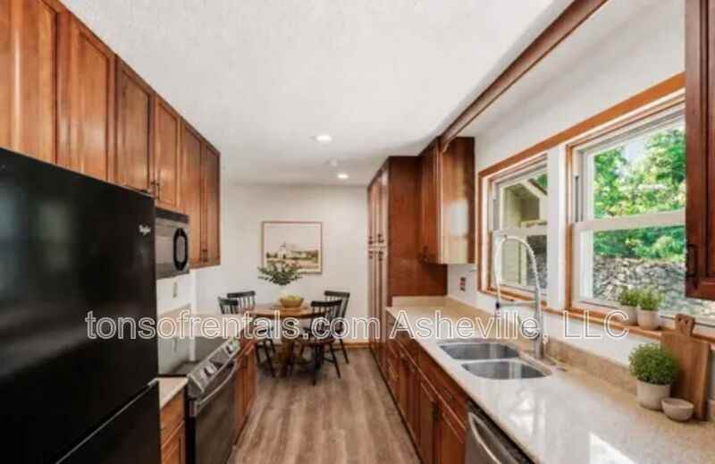 207 Wood Dale Dr - Photo 7 of 29