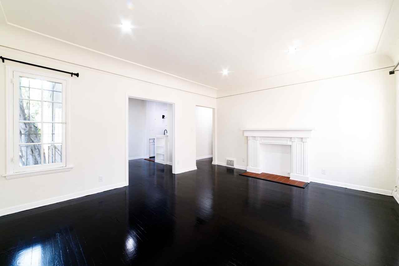201 S Alexandria Ave #103 - Photo 5 of 26