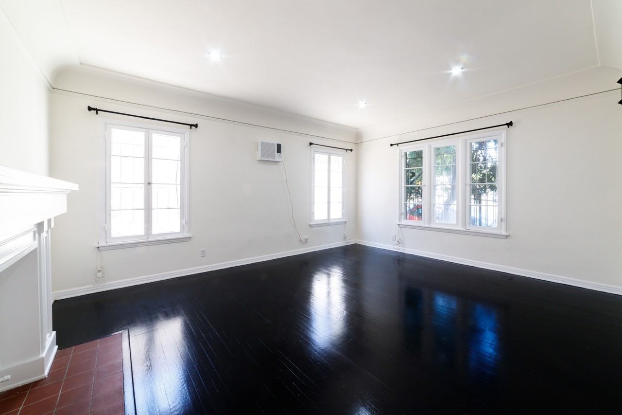 201 S Alexandria Ave #103 - Photo 6 of 26