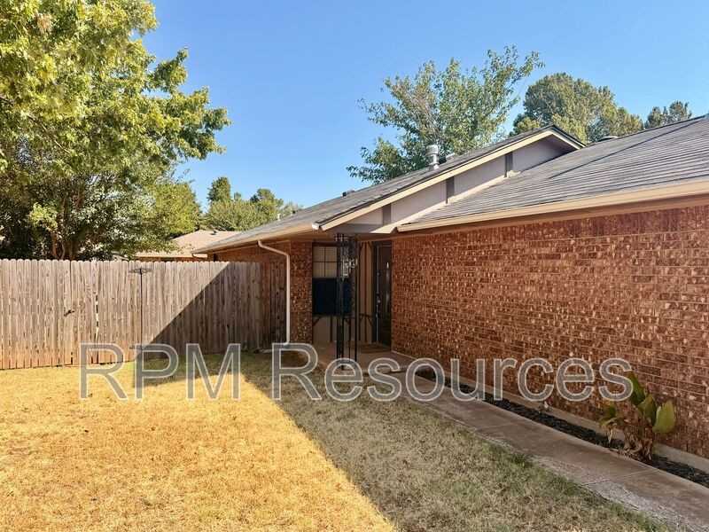 957 W Tesio Way - Photo 2 of 19