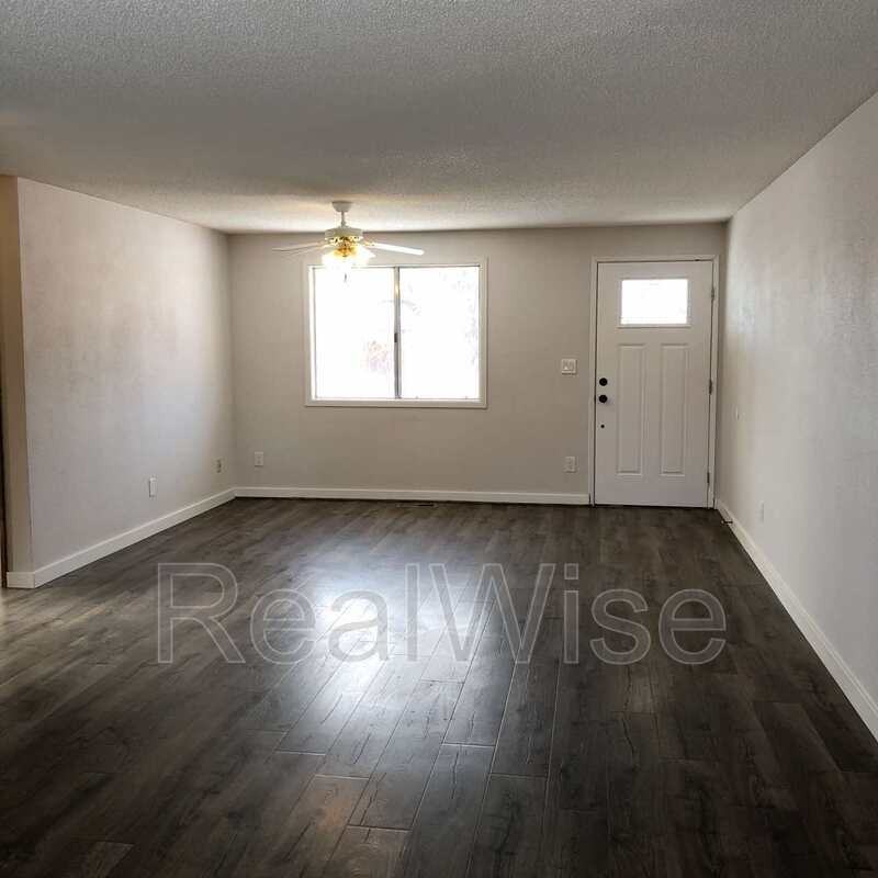 2960 Sw 23rd St - Photo 2 of 15