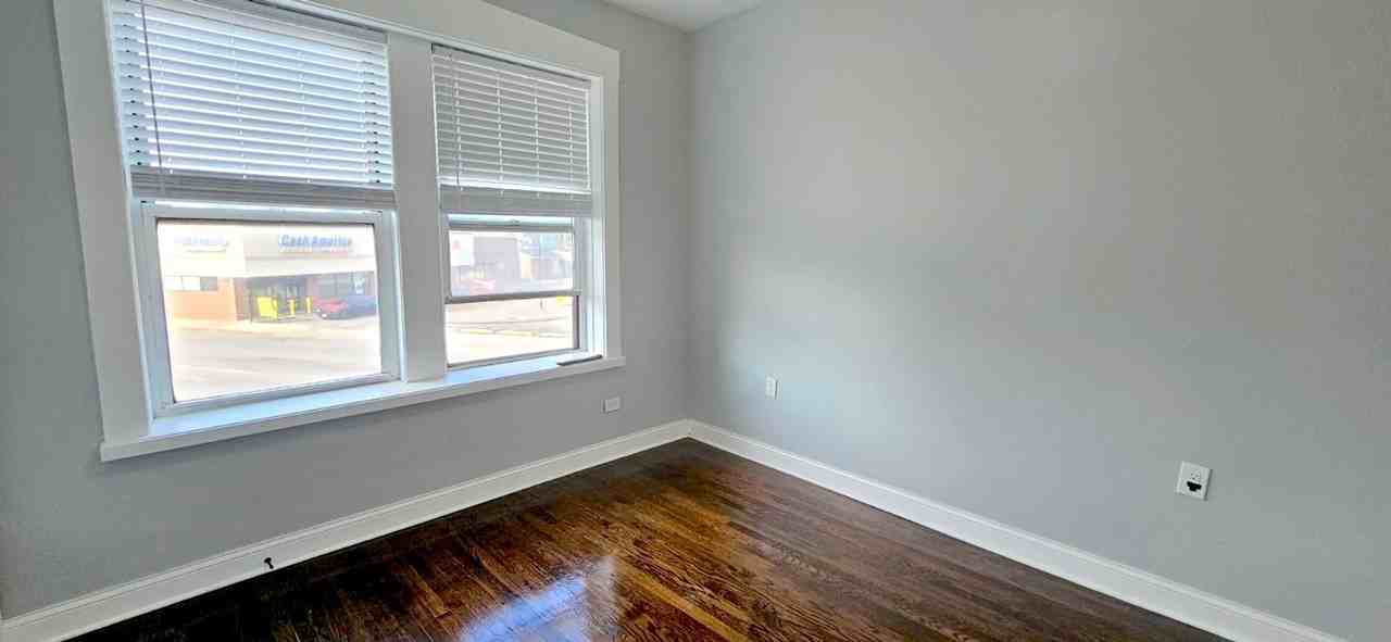 3962-3966 W Grand - Photo 5 of 23