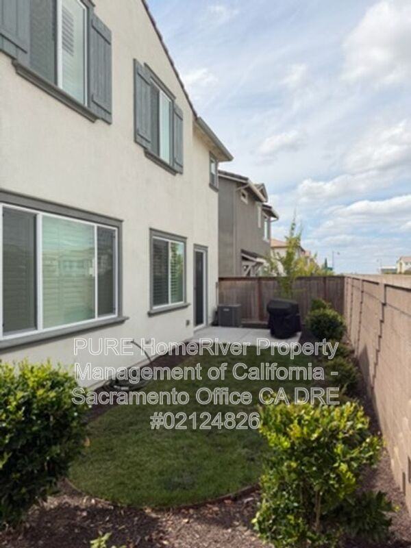 4460 Tucker Dr - Photo 4 of 7