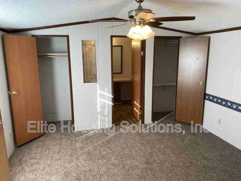 109 Pepper Dr - Photo 6 of 17