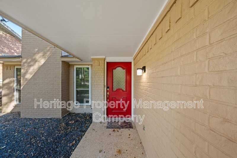 1174 Mooncrest - Photo 3 of 35