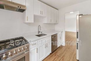 146 19th St #B - Photo 1 of 1