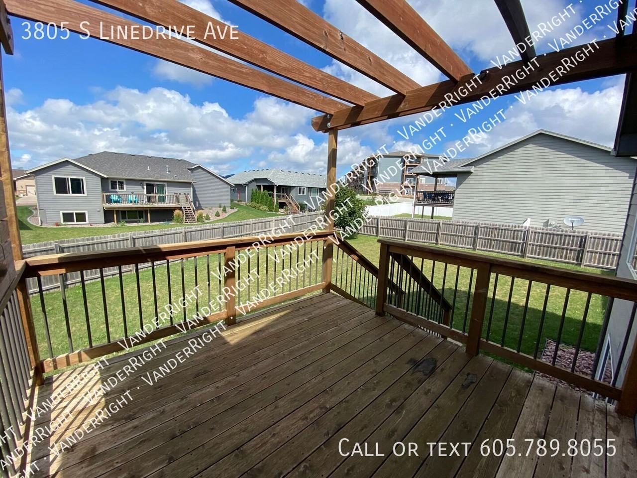 3805 S Linedrive Ave - Photo 2 of 20