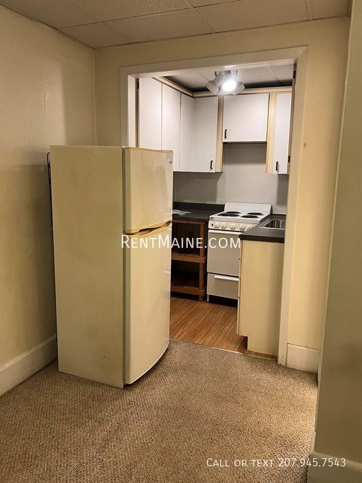 99 Broadway Apt #10 - Photo 3 of 11