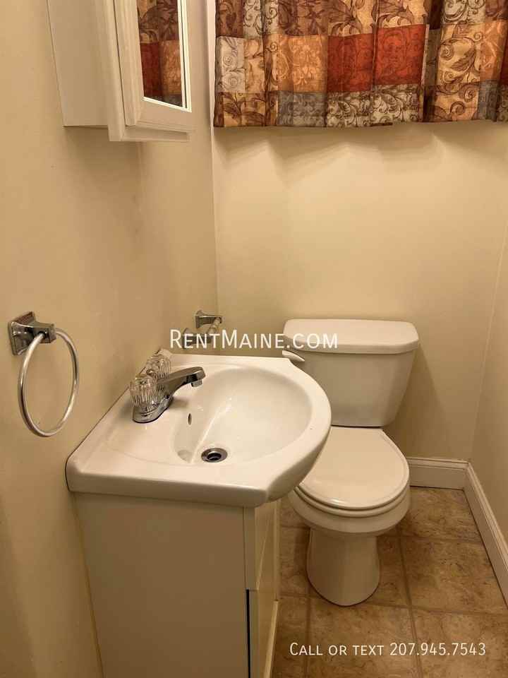 99 Broadway Apt #10 - Photo 6 of 11