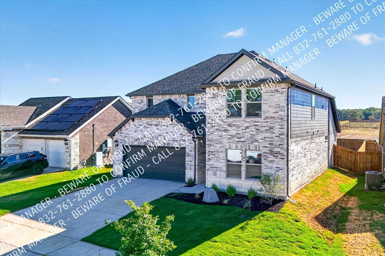 2405 Nicole Dr - Photo 3 of 30