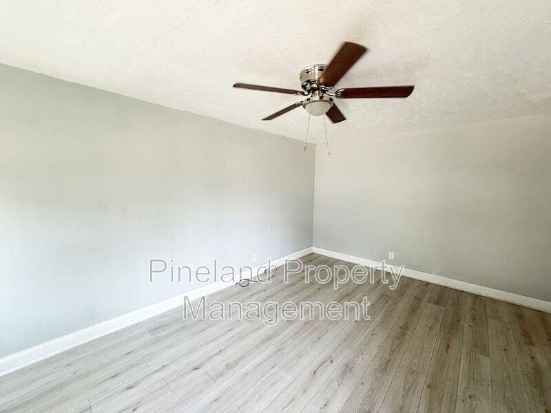 2108 Rodgers Dr A & B #1041 - Photo 3 of 12