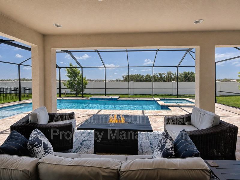 1685 Lugano Cir - Photo 3 of 26