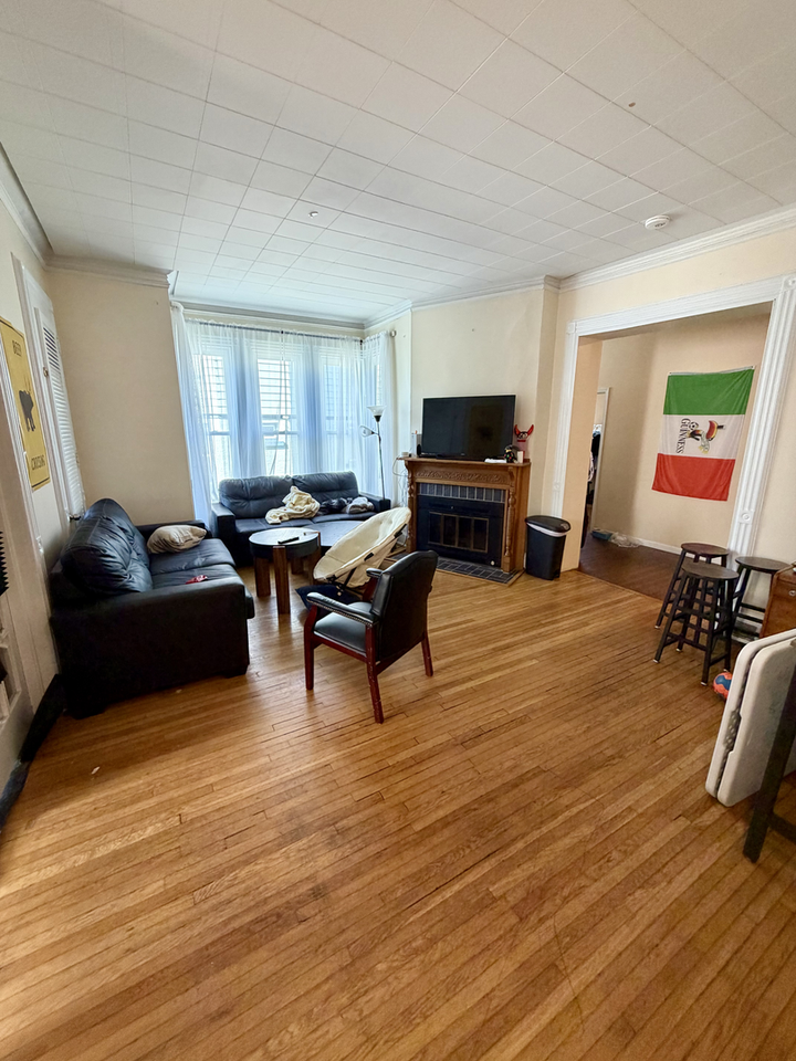 82 Chestnut St - Photo 6 of 29