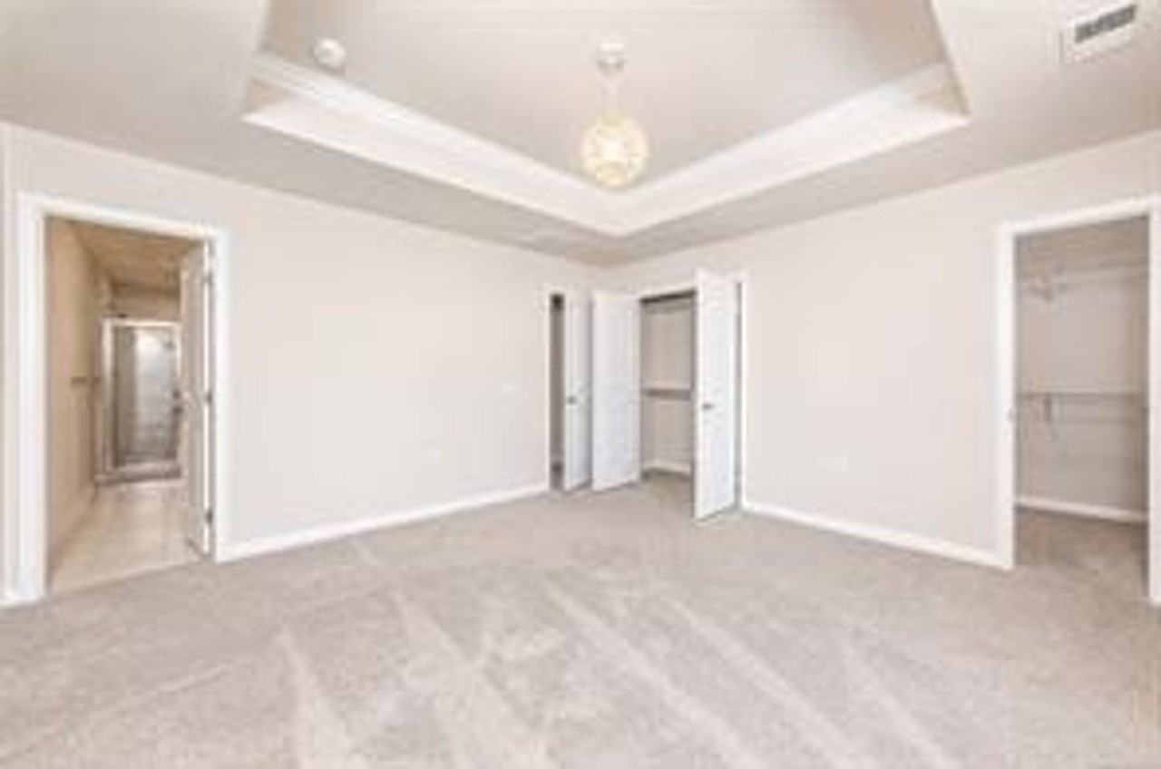 121 Capeside Ct - Photo 4 of 14
