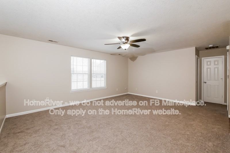 1142 E Mill Run Blvd - Photo 5 of 16