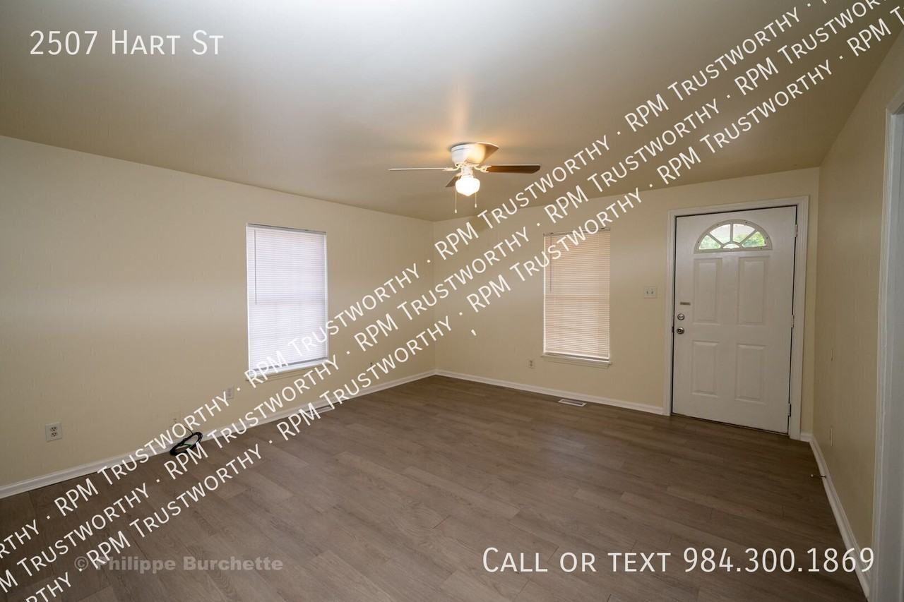 2507 Hart St - Photo 6 of 27