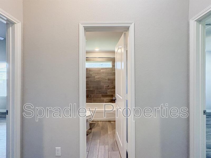 1131 Kiskadee Branch Dr - Photo 3 of 26