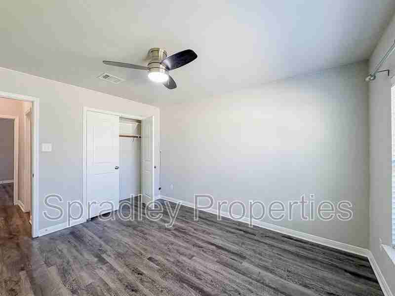 1131 Kiskadee Branch Dr - Photo 6 of 26