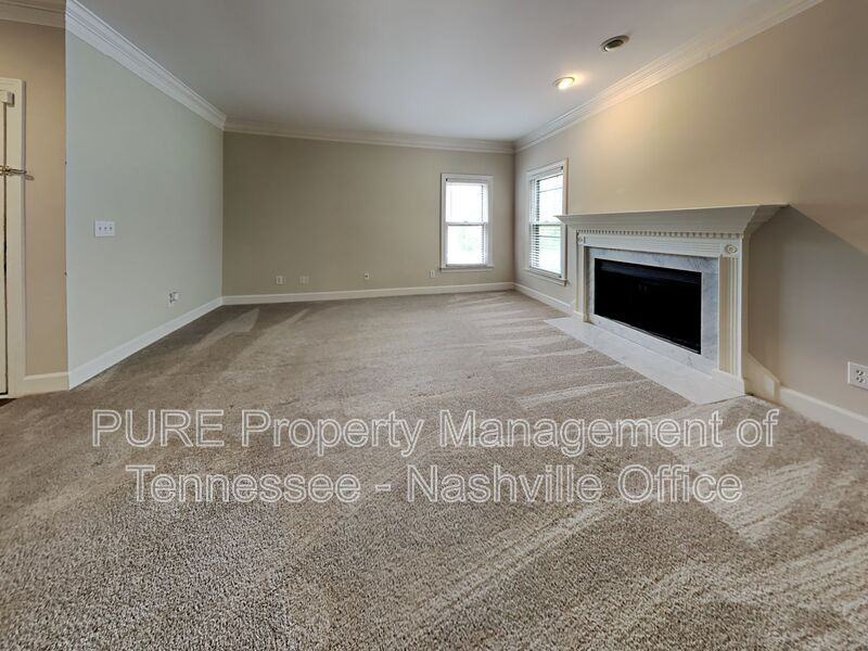 702 Arkland Pl - Photo 3 of 27
