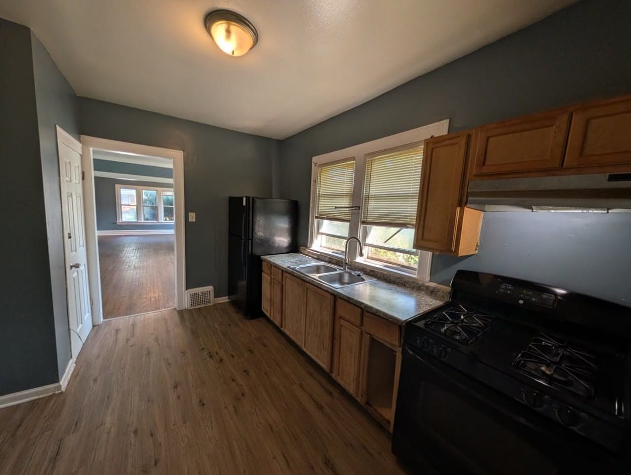 10146 S State St - Photo 2 of 26