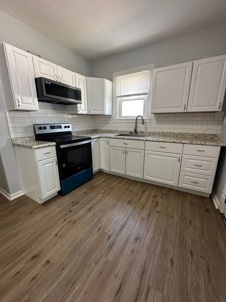 1201 Elizabeth St #1 - Photo 2 of 22
