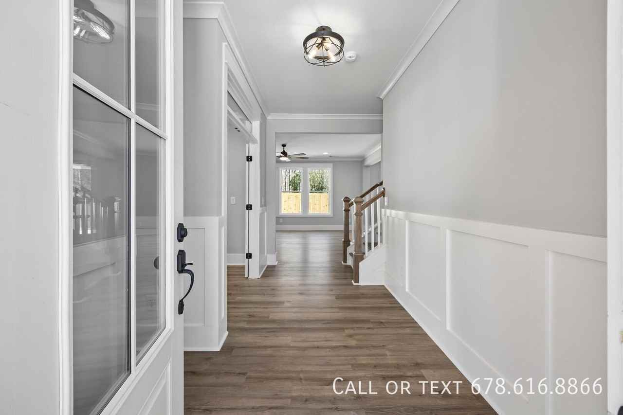 529 Mill Farm Ln - Photo 2 of 24
