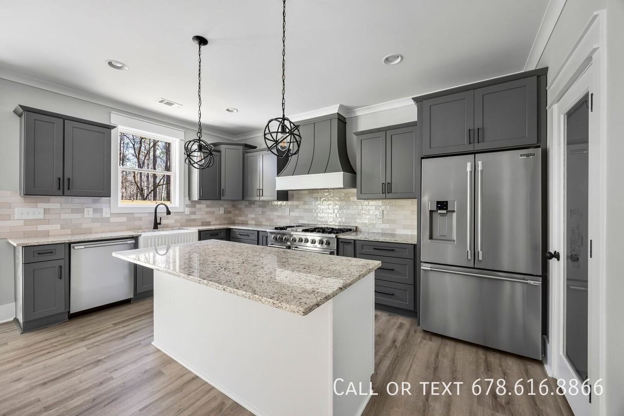 529 Mill Farm Ln - Photo 7 of 24