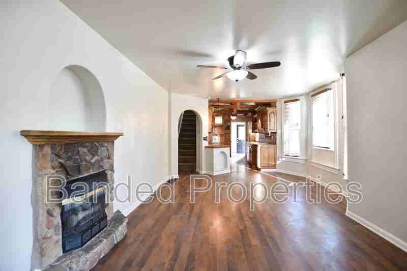 2467 S St - Photo 2 of 16