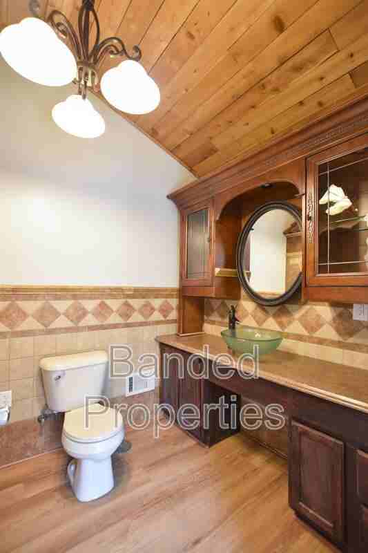 2467 S St - Photo 5 of 16