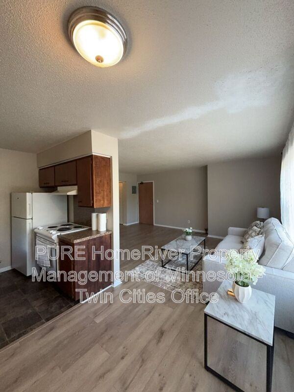 1500 10th Ave S - Photo 3 of 10