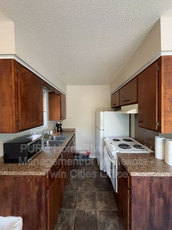 1500 10th Ave S - Photo 6 of 10