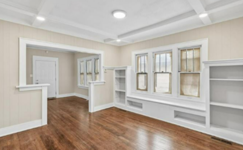 5014 College Ave - Photo 4 of 6