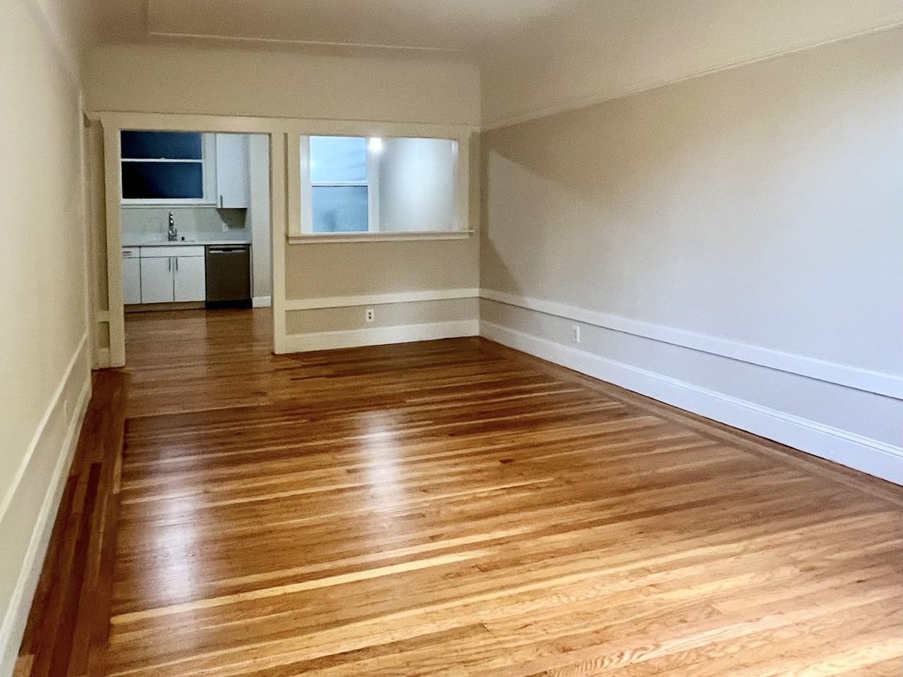 123 Buena Vista Ave E #3 - Photo 4 of 15