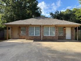 204 W Sycamore Ln - Photo 1 of 1