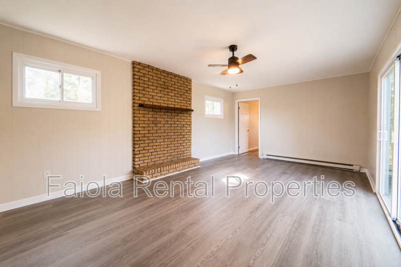 519 Berkeley Dr - Photo 4 of 14