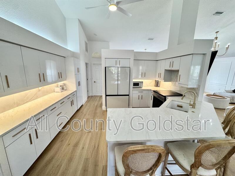 5028 Greenway Ct - Photo 7 of 20