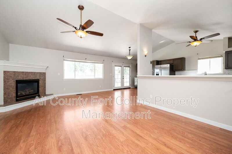 224 Whitney Bay - Photo 2 of 21