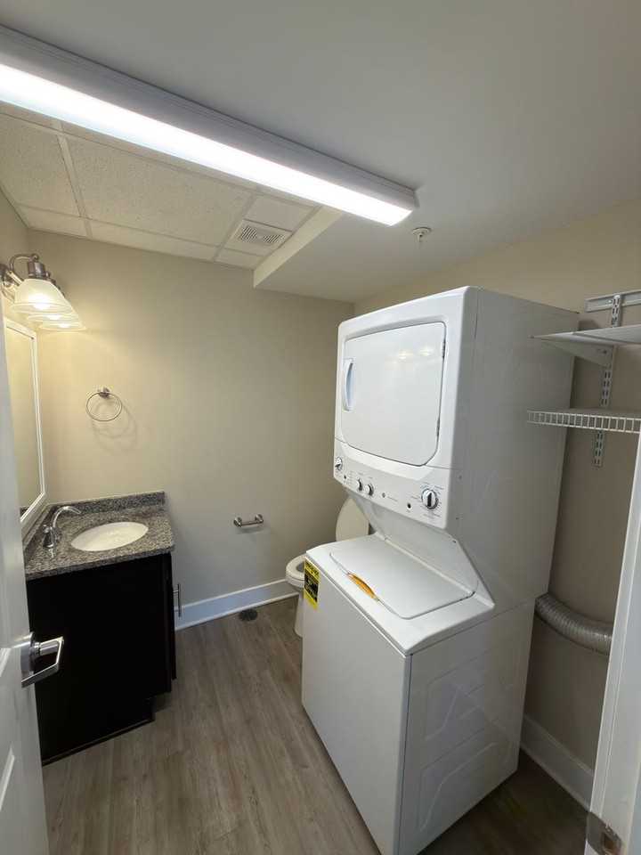 421 W King St #40 - Photo 2 of 11