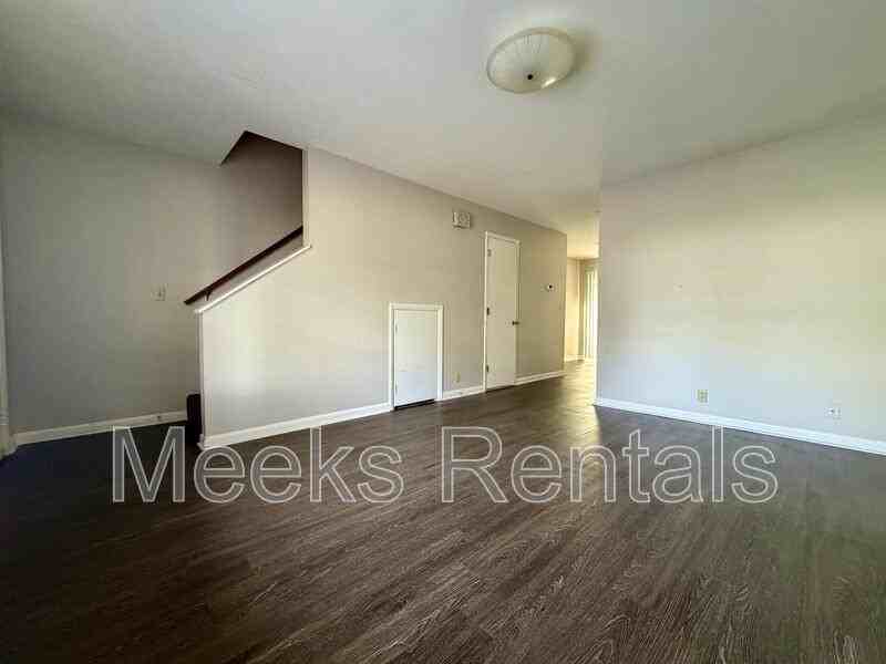 2B Dalton Way - Photo 3 of 8