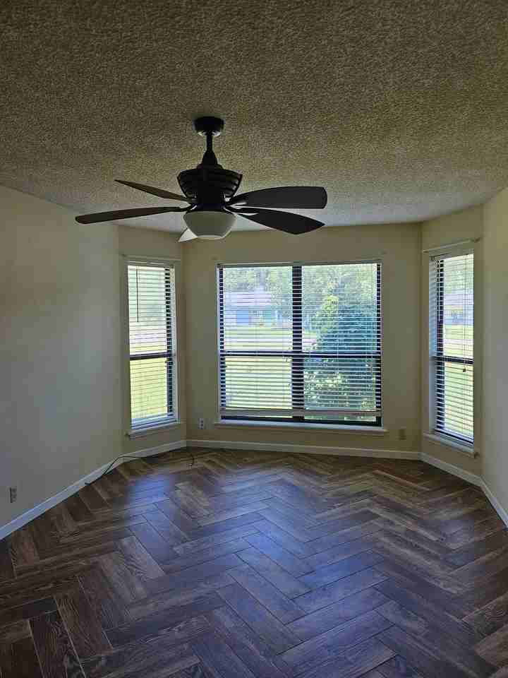 1807 Shadowlawn Dr - Photo 6 of 24