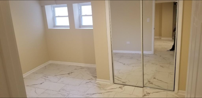 6015 N Claremont Ave - Photo 2 of 4