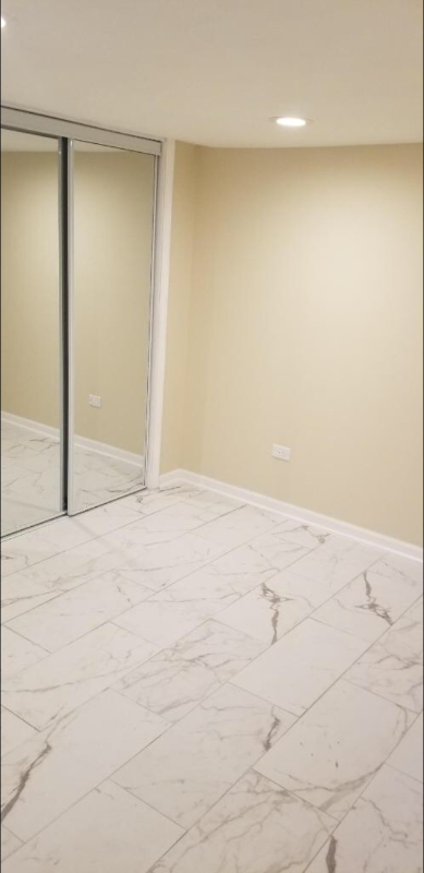 6015 N Claremont Ave - Photo 4 of 4