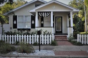 featured image of 305 Marshall St