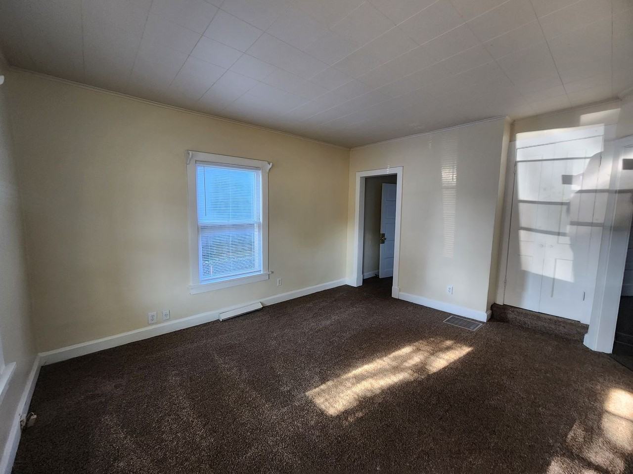 3148 N 21st St - Photo 5 of 20