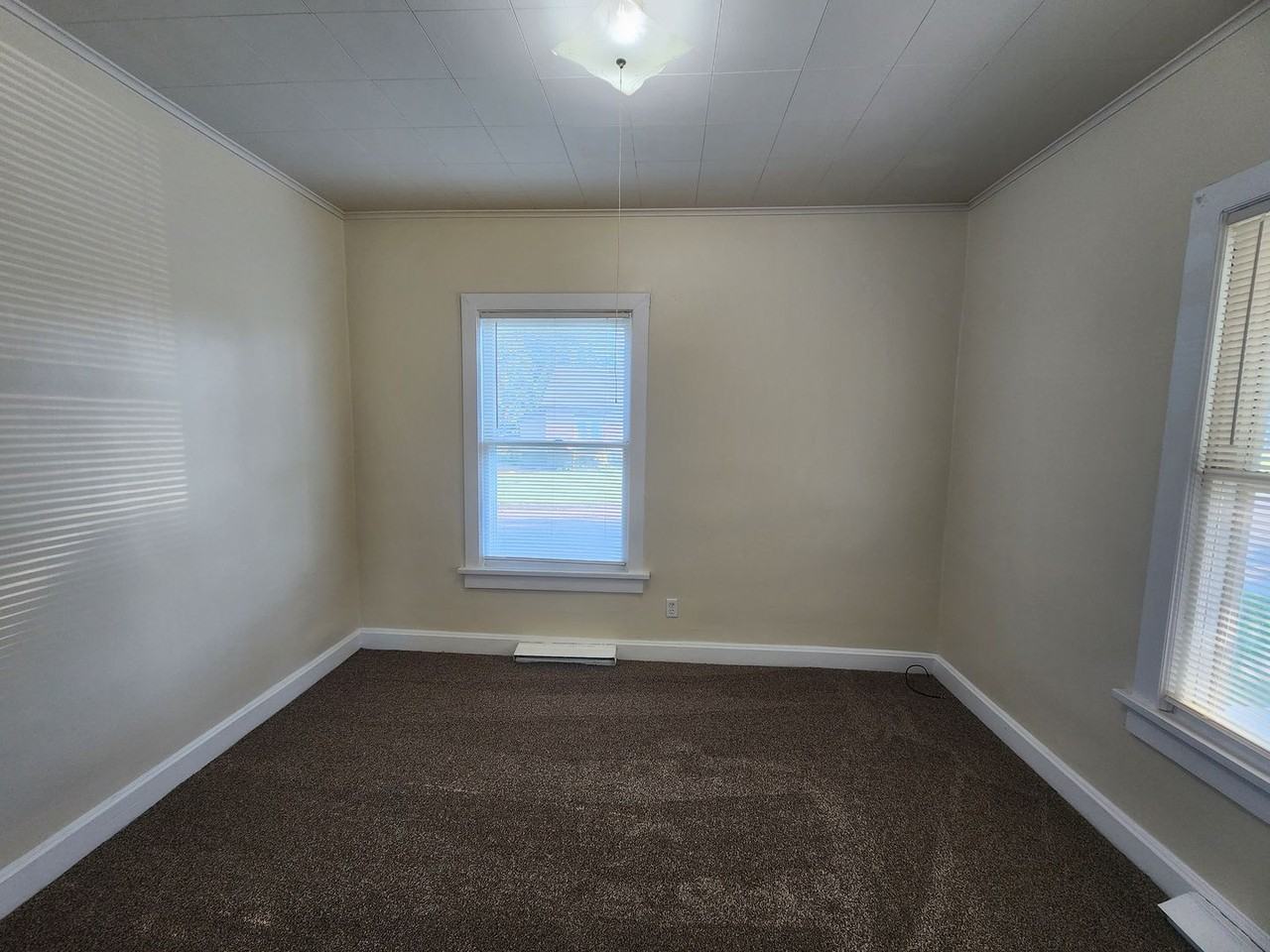 3148 N 21st St - Photo 6 of 20