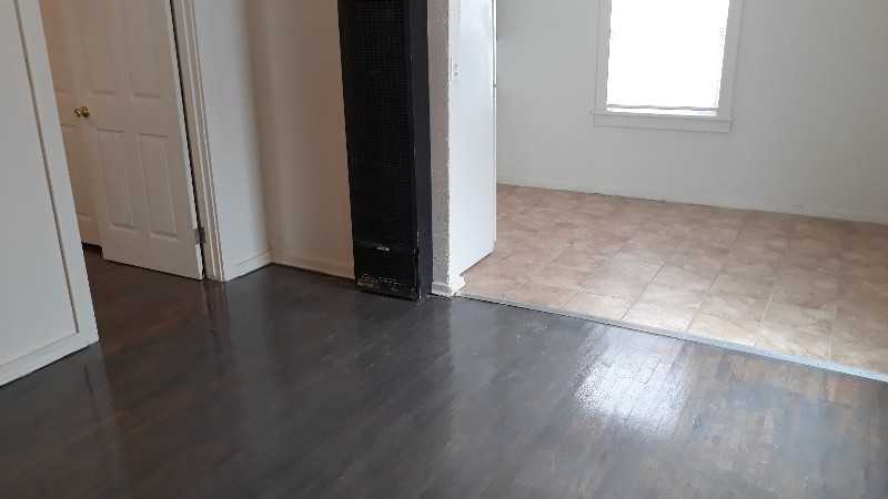 2710 8th Ave - Photo 2 of 8